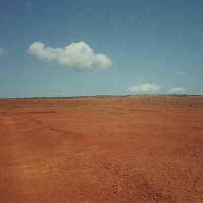 SE side of Luamakika