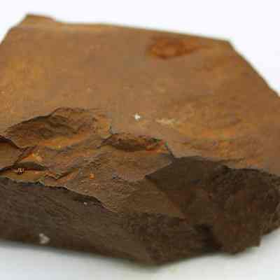 Profile of basalt adze fragment: Original size: 6.84 cm (l); Original format: Artifact; Resolution: 200 dpi