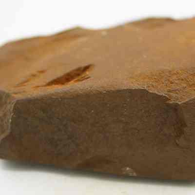 Profile of basalt adze fragment: Original size: 6.84 cm (l); Original format: Artifact; Resolution: 200 dpi
