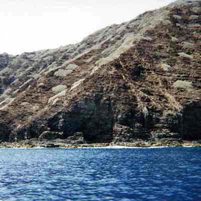 Kaho'olawe coastline and cliffs