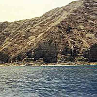 Kaho'olawe coastline and cliffs