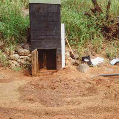 Steam gage at dry streambed