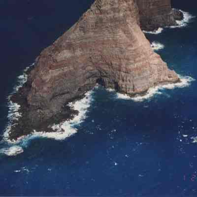 Aerial of the point on Pu'ukoa'e