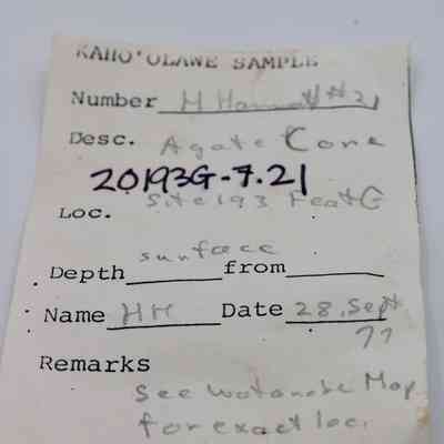 Artifact slip for agate core: The image shows an artifact slip labeled "Kaho'olawe Sample" with details including number, description, location, depth, date, and remarks.