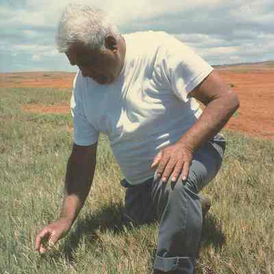 Rene Syvla with bed of grass