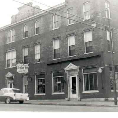 Avalon Inn 3