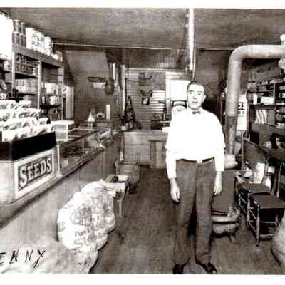 Henderson Denny's Grocery Store