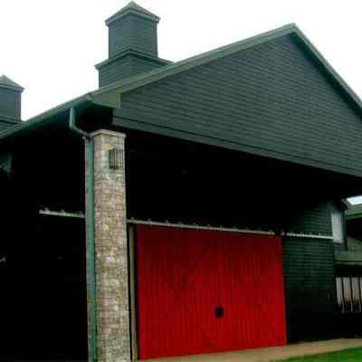 Anderson Circle Farm Barn 2