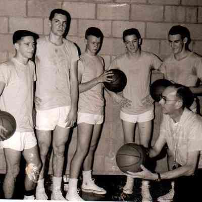 Pioneer Basketball Team