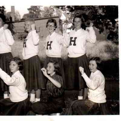Harrodsburg Pioneer Cheerleaders