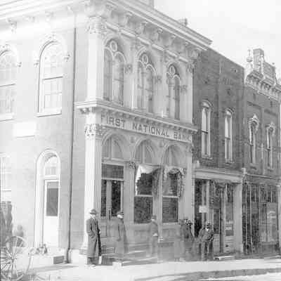 Main Street (Short to Poplar)