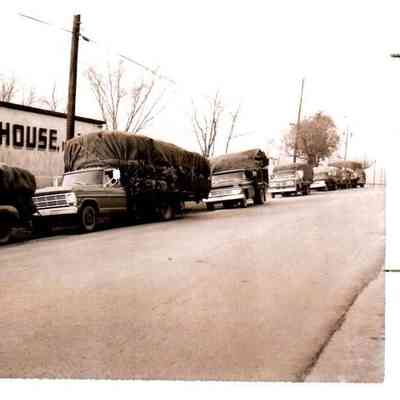 Lines of trucks in front of the tobacco warehouse