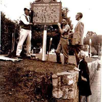 Harrodsburg Springs Marker