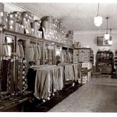 Stores On Main Street (100-116)