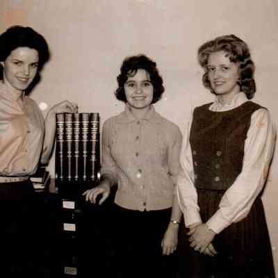 DAR Good Citizen awards go to (L to R) Joyce Hulette Smith, Jo Ann Suroski, and Coleen Gritton of MCHS in 1962.