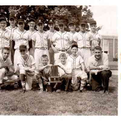 The Harrodsburg High School Pioneers were District Champs in 1962. Kneeling (L to R) is Donald Sanders, Richard Allison, Johnny Kolasa, Willard Yeaste, Mike Morris, and Coach Charlie Kolasa. The 2nd Row (L to R) Bobby Young, Billy Miller, Bobby Hopkins, Mike Matherly, and Ronnie Harrison.