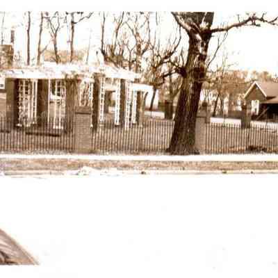 The Harrodsburg Academy Yard