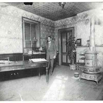 Commercial Hotel