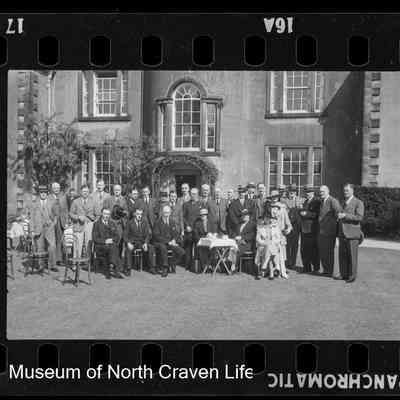 negative, roll film - Group portrait (strip of three)