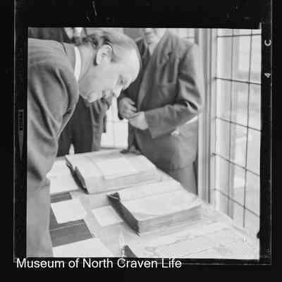 negative, sheet film - Settle : Grant of Arms July 1965 (1 of 32)