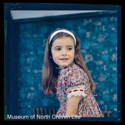 negative, sheet film - Portrait : Young girl