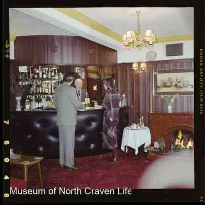 negative, sheet film - Clapham New Inn (Interior)