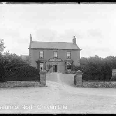 negative, glass plate - Clapham Flying Horseshoe Hotel