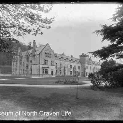 negative, glass plate - Giggleswick School (Exterior) 5 of 12