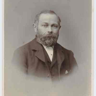 photograph, b&w - Portrait : Man