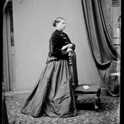 negative, glass plate - Portrait : Miss Clapham, Austwick, 1868 (1 of 2)