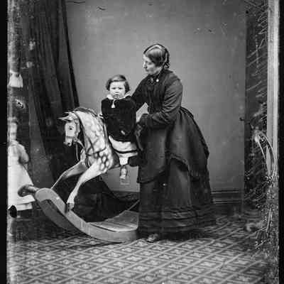 negative, glass plate - Portrait : Mrs Mary Shepherd (nee Singer) and son Ernest, Settle, 1872