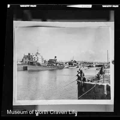 negative, sheet film - Lancashire River Authority - Boats and Locks (2 of 5)