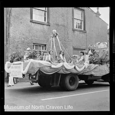 negative, sheet film - Settle Carnival Jubilee 1977