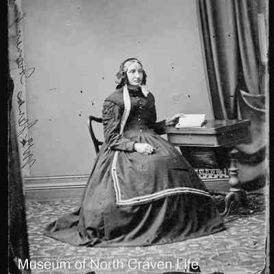 negative, glass plate - Portrait : Mrs Hannah Horner (nee Whitham), 1868