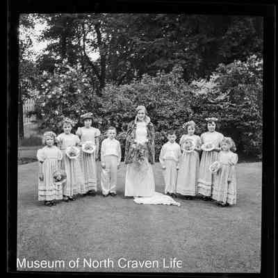 negative, sheet film - Settle Festival/Langcliffe Place : Portrait