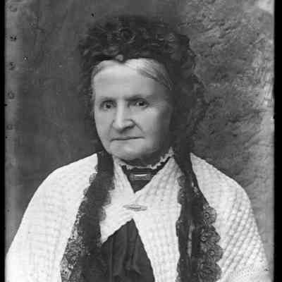 negative, glass plate - Portrait of a woman