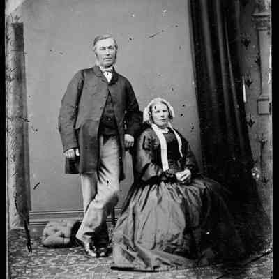 negative, glass plate - Portrait : Lady and Gentleman