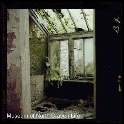 negative, sheet film - Mearbeck, Long Preston : Interior