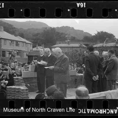 negative, roll film - Group portrait (strip of two)