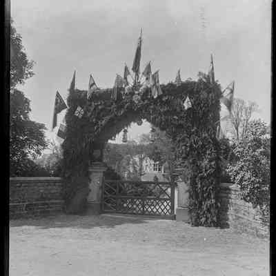 negative, glass plate - Flowered Archway (Victoria's Diamond Jubilee 1897), Settle