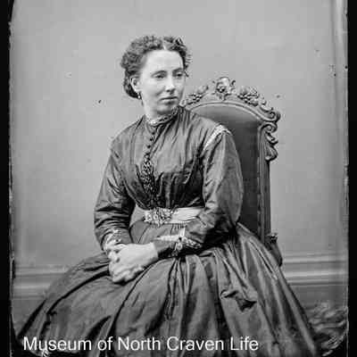 negative, glass plate - Portrait : Mrs Sarah Thistlethwaite, 1867