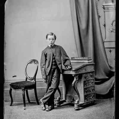 negative, glass plate - Portrait : Master J. Hartley, Settle, 1866