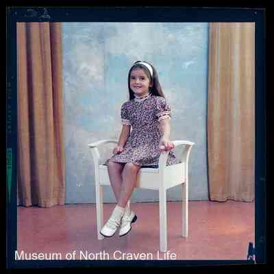 negative, sheet film - Portrait : Young girl