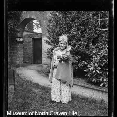 negative, sheet film - Settle Festival/Langcliffe Place : Portrait