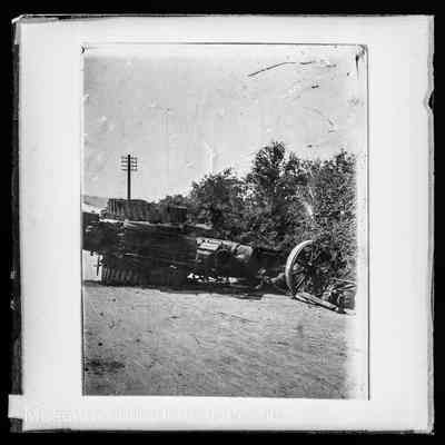 negative, glass plate - Overturned heavy machinery