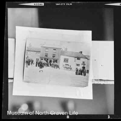 negative, sheet film - Settle Circus Going Through (5 of 6)