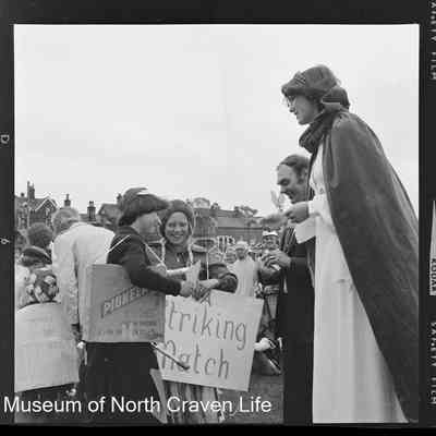 negative, sheet film - Settle Carnival Jubilee 1977 : Portrait
