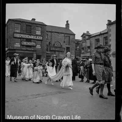 negative, sheet film - Group Portrait : Settle Festival