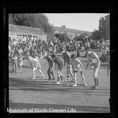 negative, sheet film - Portrait : Inter Village Sports
