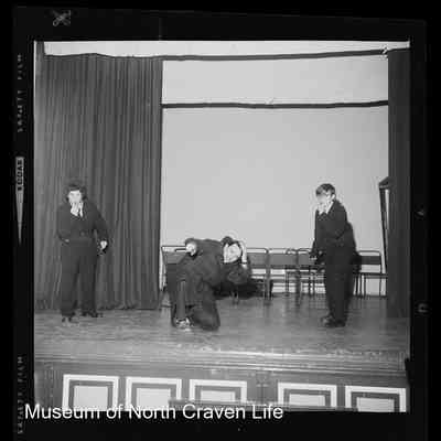 negative, sheet film - Stage drama : Prisoners and Guard